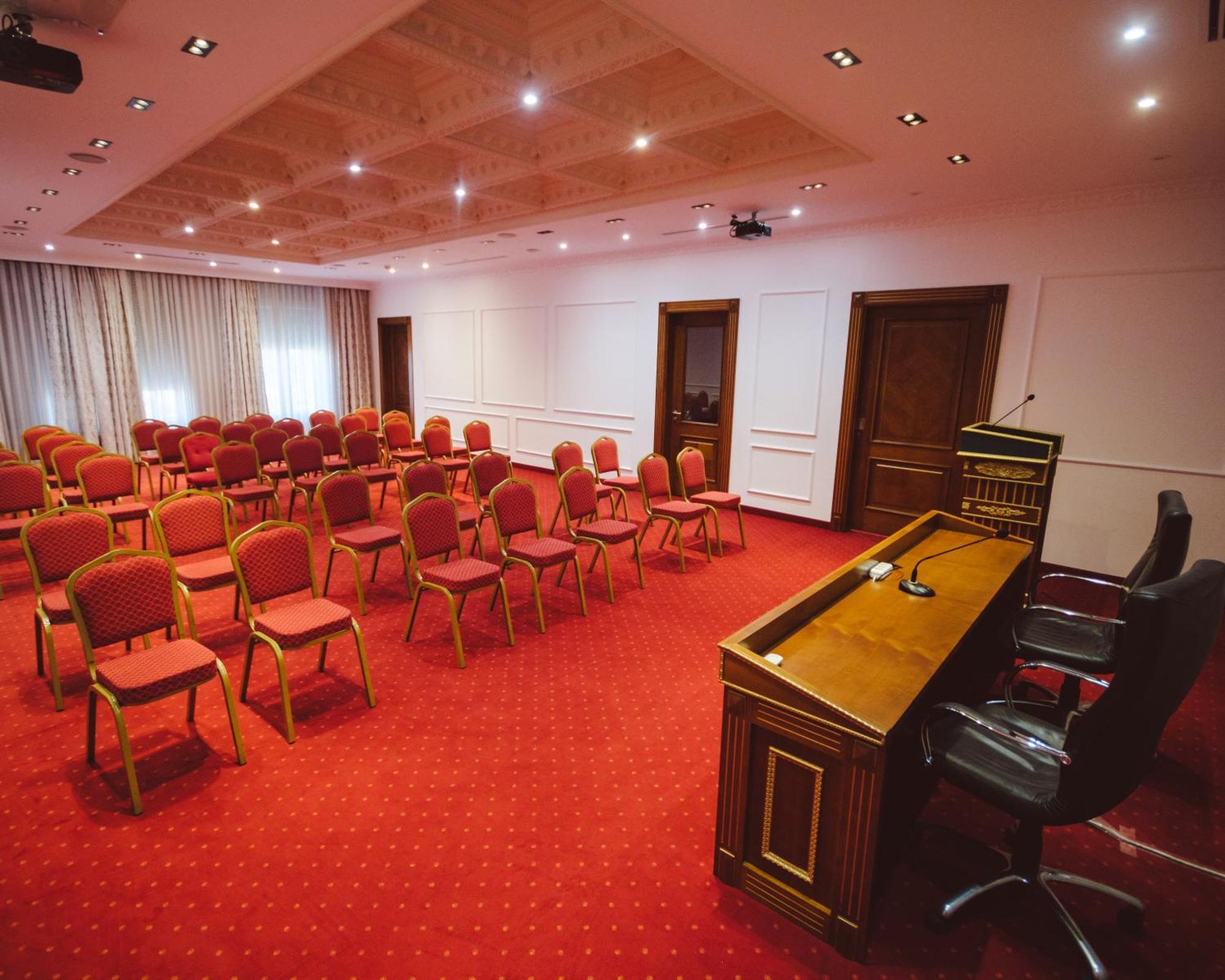 Star Hill Hotel & Spa Prishtinë Ngoại thất bức ảnh